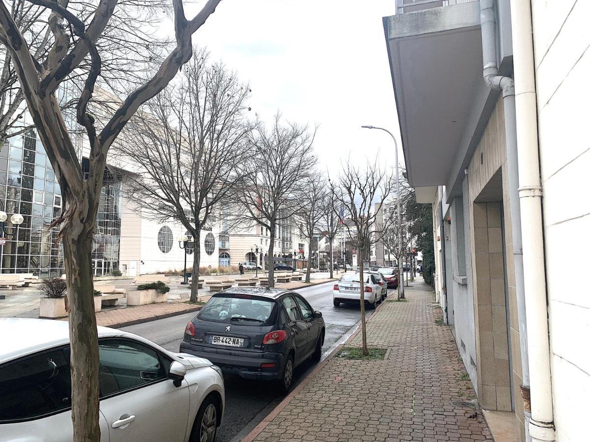 Le Callou - Parking - Face Aux Thermes - Rez De Chaussee Vichy Eksteriør billede